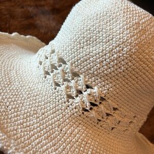 New W/O tags, cream colored crochet cotton floppy hat with wired brim Hand made